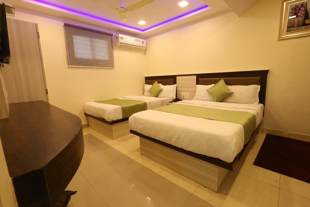 Hotel Happyland Mumbai Exterior photo