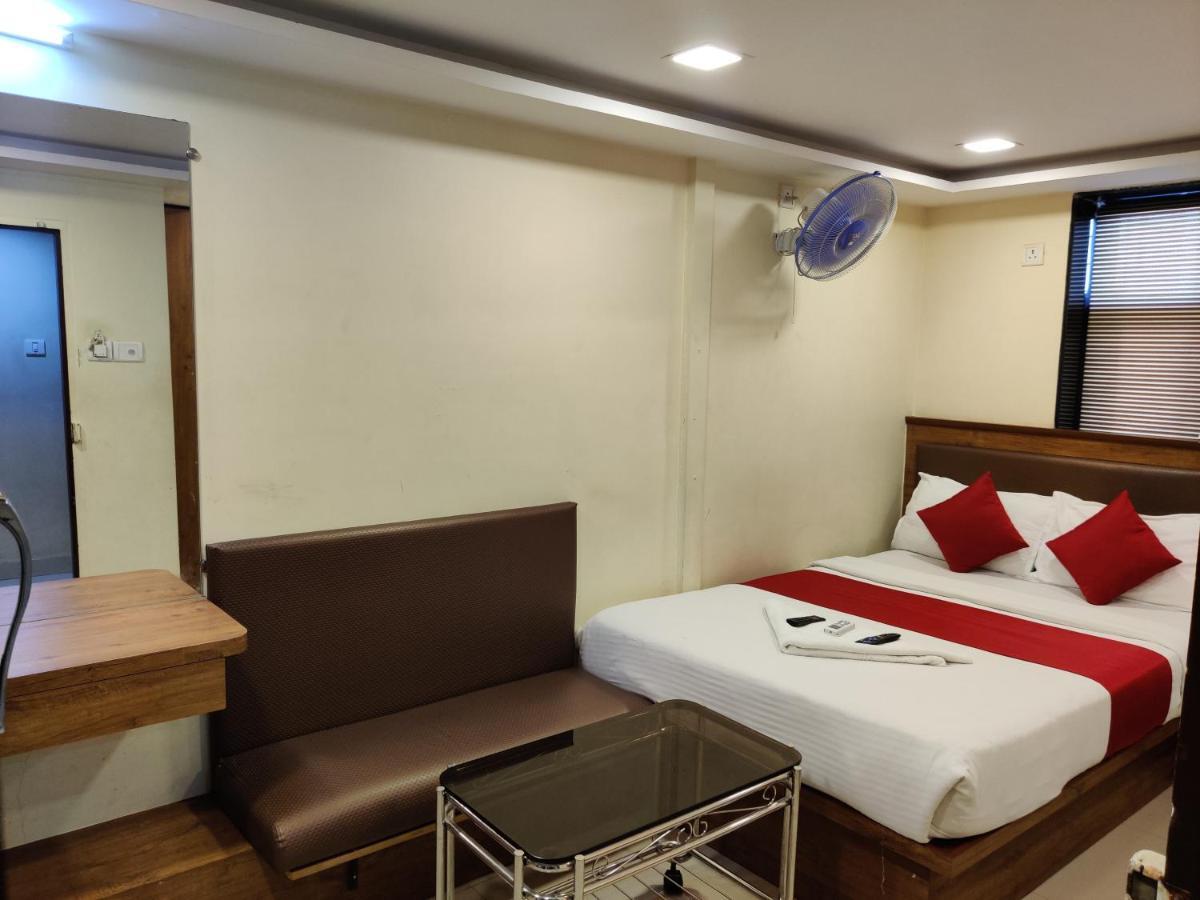 Hotel Happyland Mumbai Exterior photo